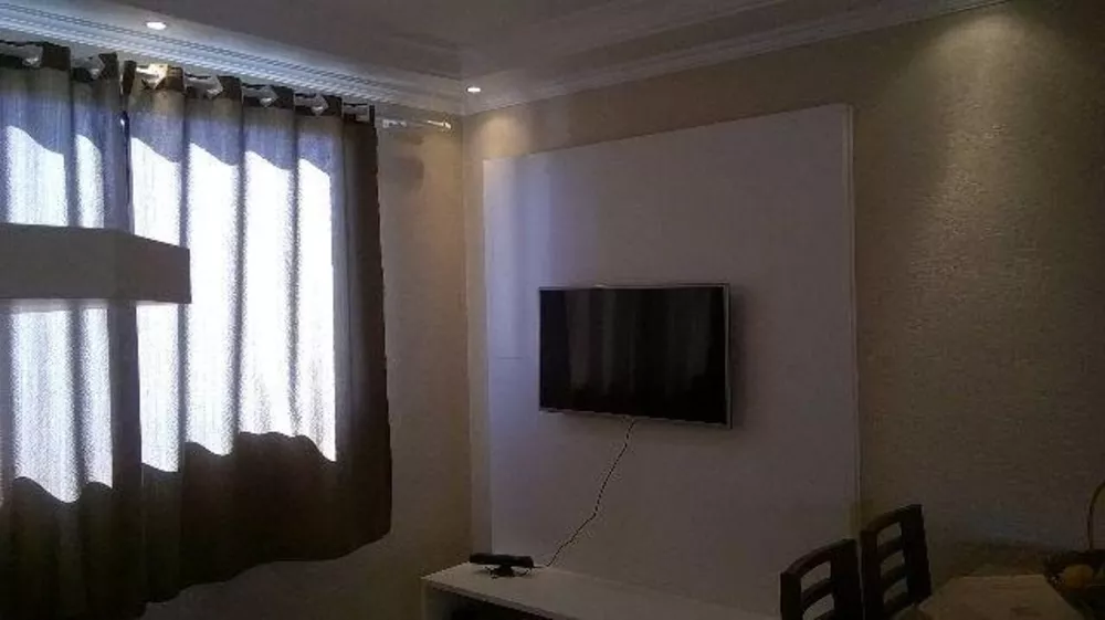 Apartamento à venda com 2 quartos, 42m² - Foto 2