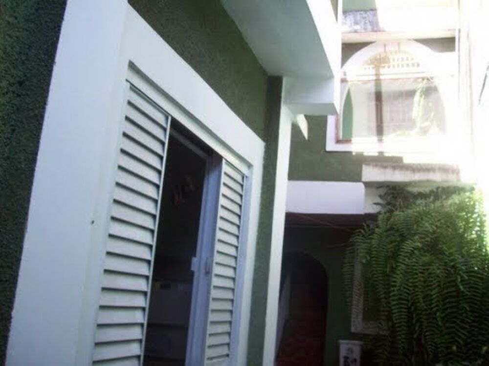 Sobrado à venda com 5 quartos, 246m² - Foto 1