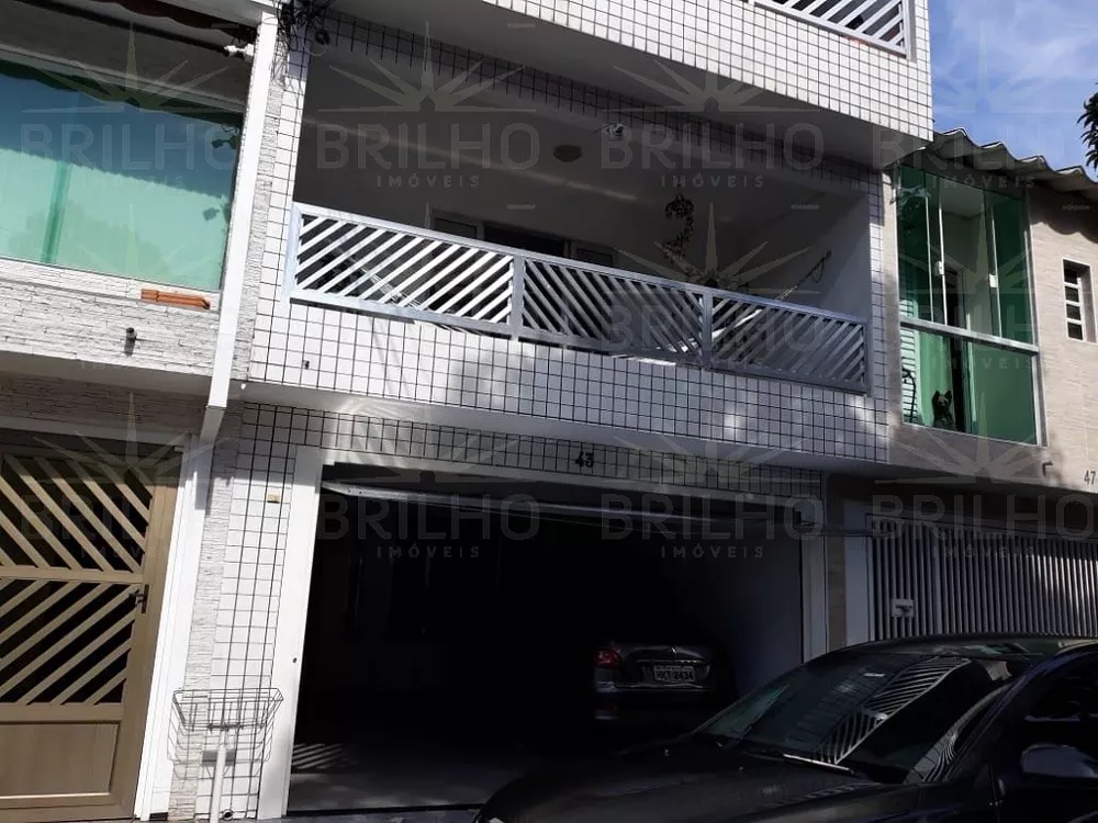 Casa à venda com 4 quartos, 125m² - Foto 2