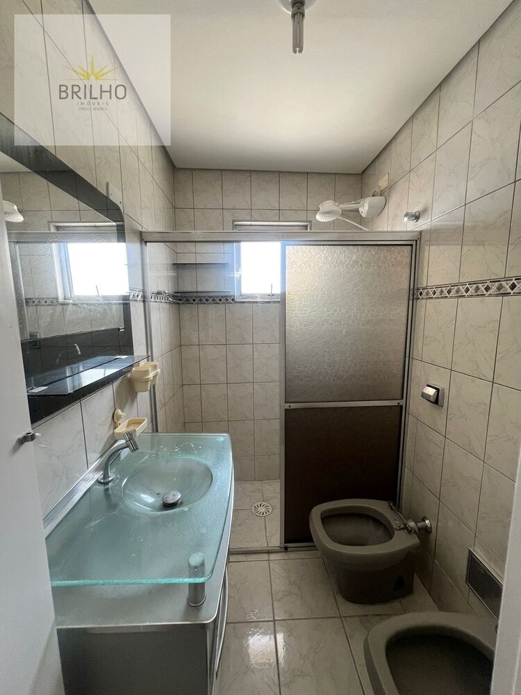 Sobrado à venda e aluguel com 3 quartos, 300m² - Foto 7