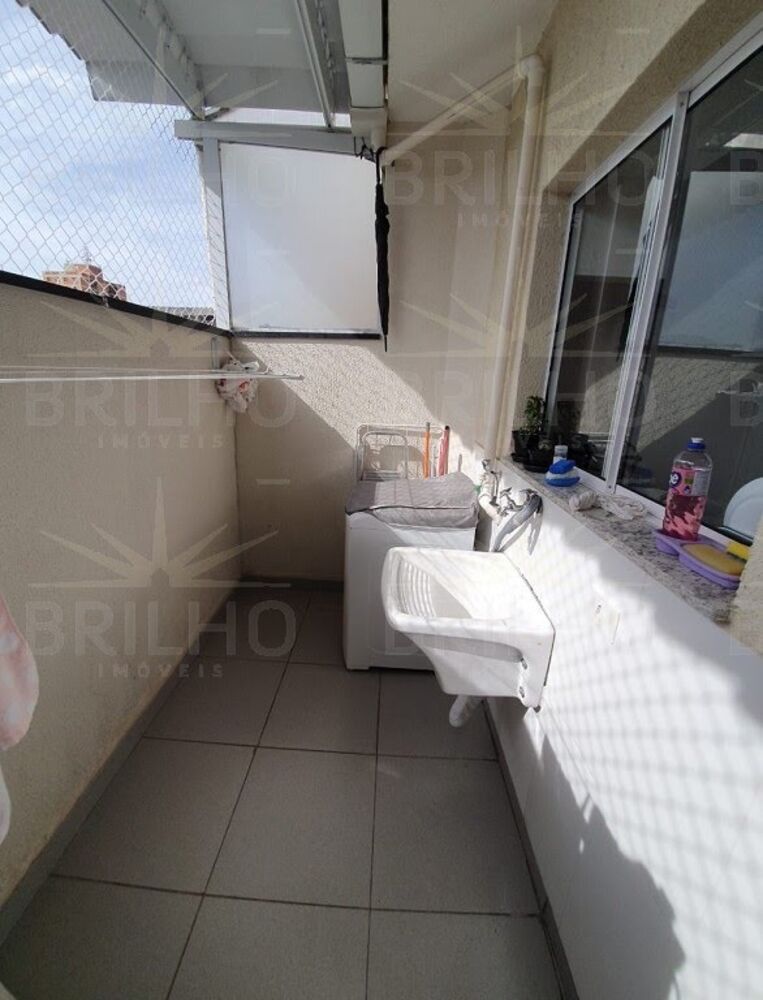 Casa de Condomínio à venda e aluguel com 2 quartos, 75m² - Foto 1