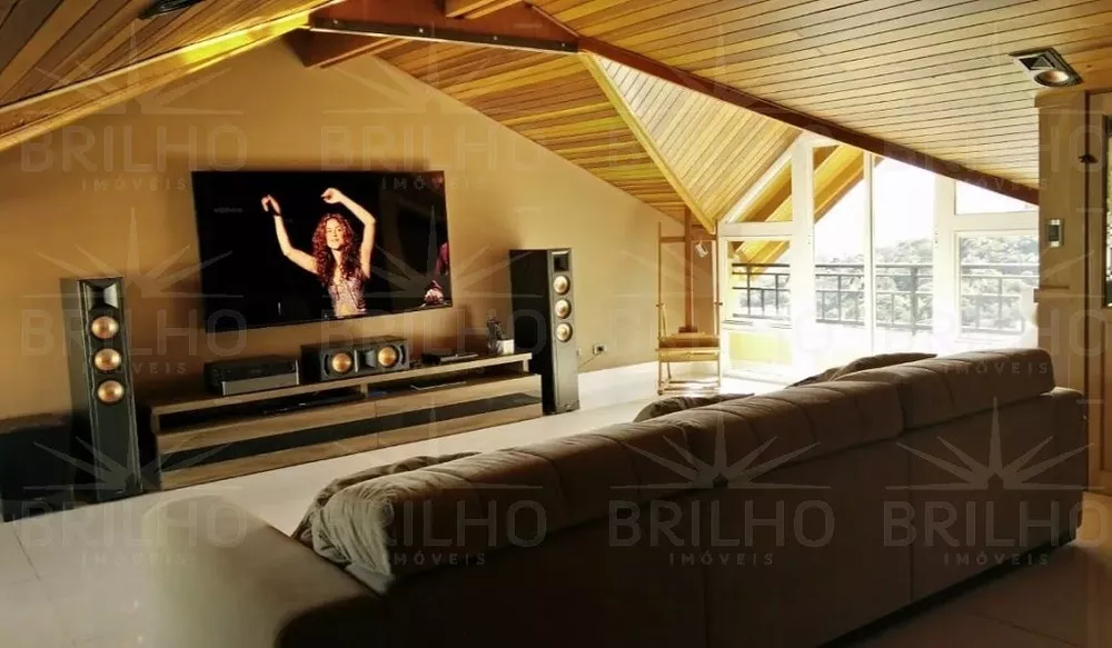 Casa de Condomínio à venda com 4 quartos, 550m² - Foto 1