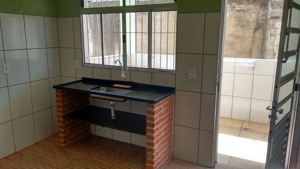 Casa para alugar com 2 quartos - Foto 1