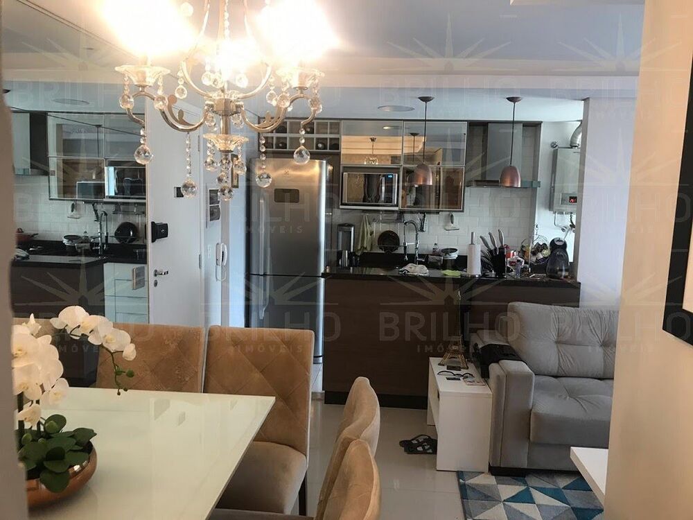 Apartamento à venda com 2 quartos, 63m² - Foto 29
