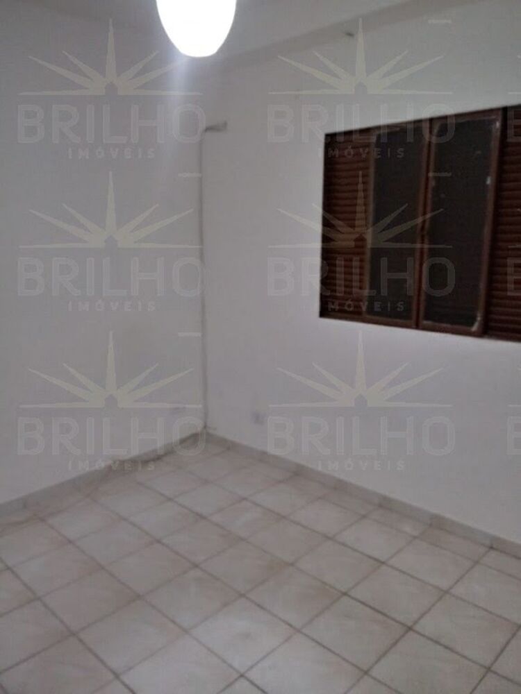 Casa para alugar com 3 quartos, 125m² - Foto 8