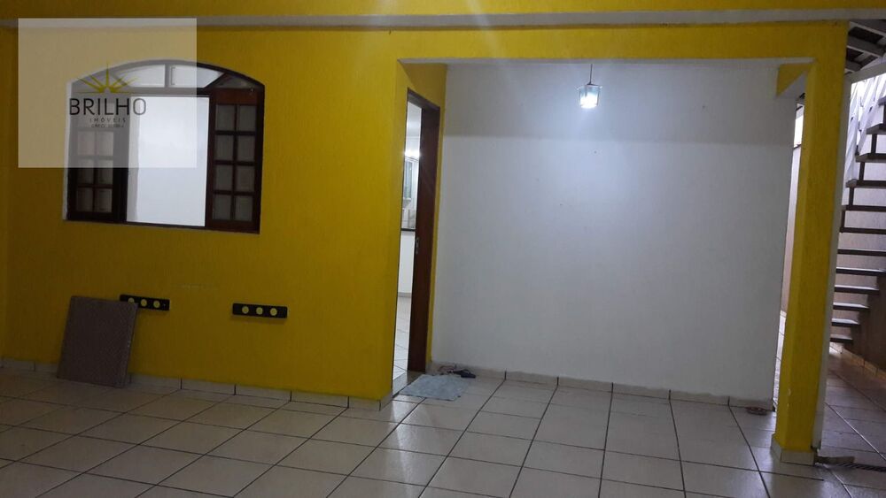 Sobrado à venda com 3 quartos, 157m² - Foto 1