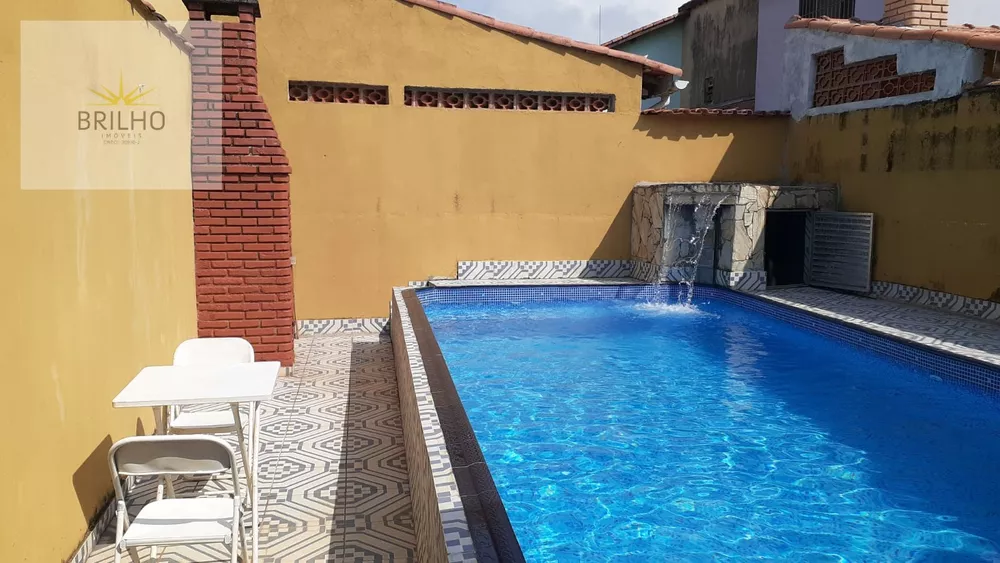 Sobrado à venda com 2 quartos, 125m² - Foto 1