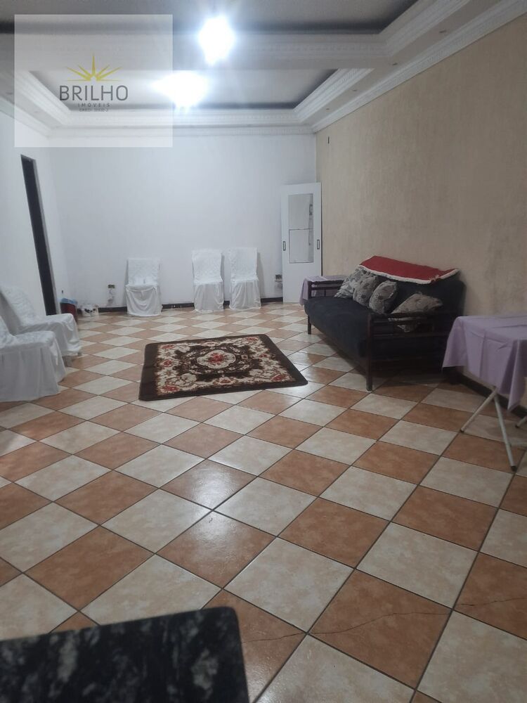 Casa para alugar com 2 quartos, 50m² - Foto 17