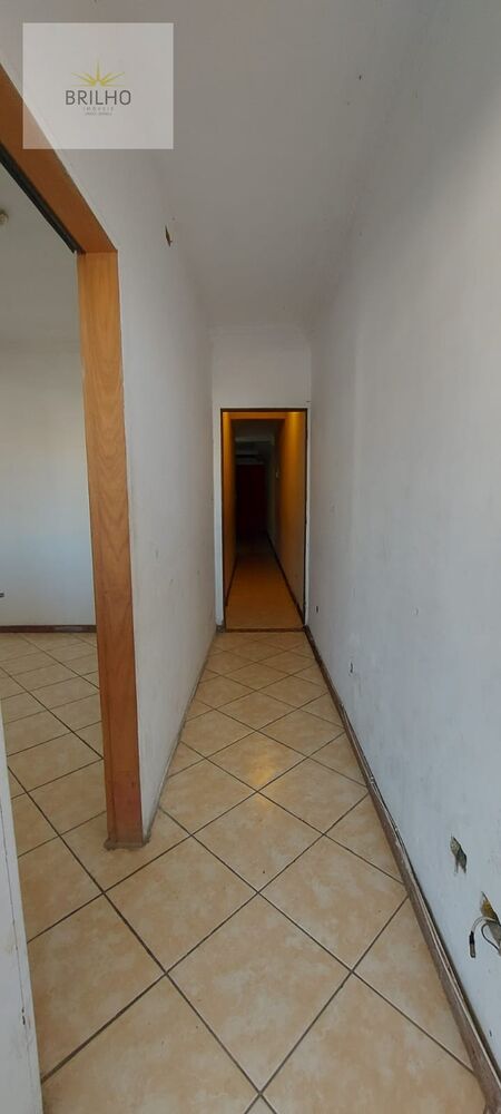 Casa para alugar com 2 quartos, 50m² - Foto 13