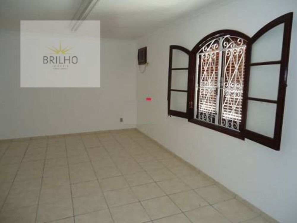 Sobrado, 3 quartos, 305 m² - Foto 2