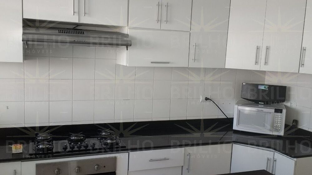 Sobrado à venda e aluguel com 3 quartos, 250m² - Foto 4
