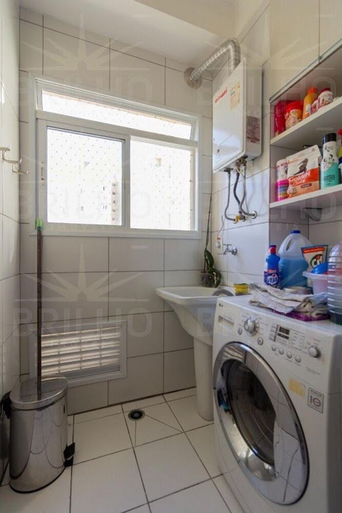 Apartamento à venda com 2 quartos, 51m² - Foto 46
