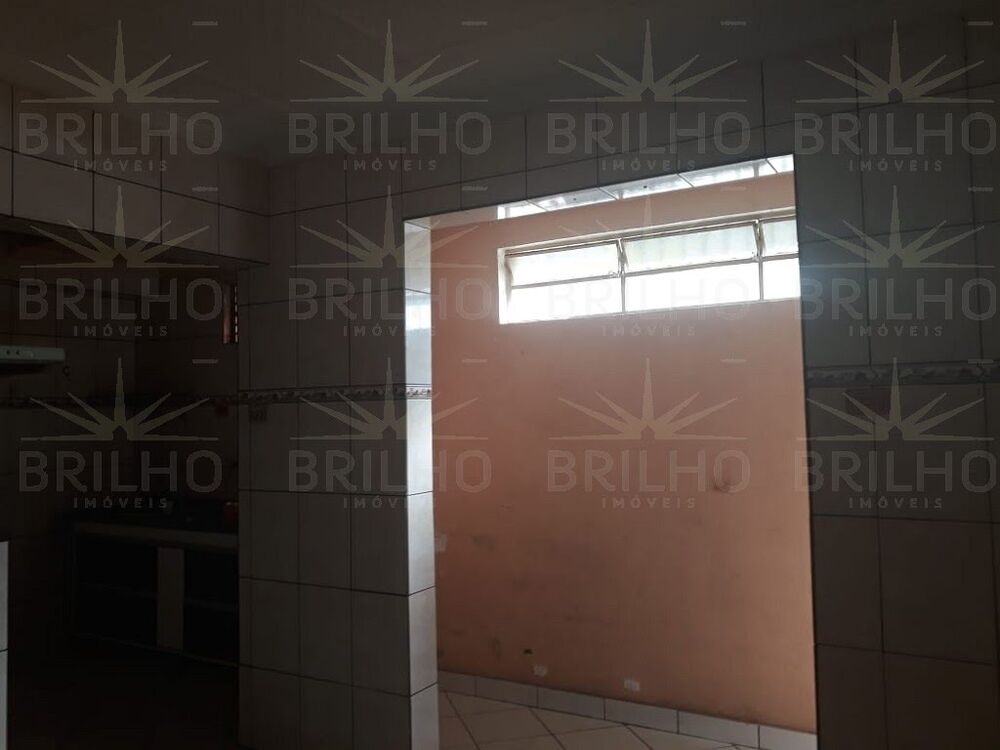 Casa para alugar com 2 quartos, 125m² - Foto 31