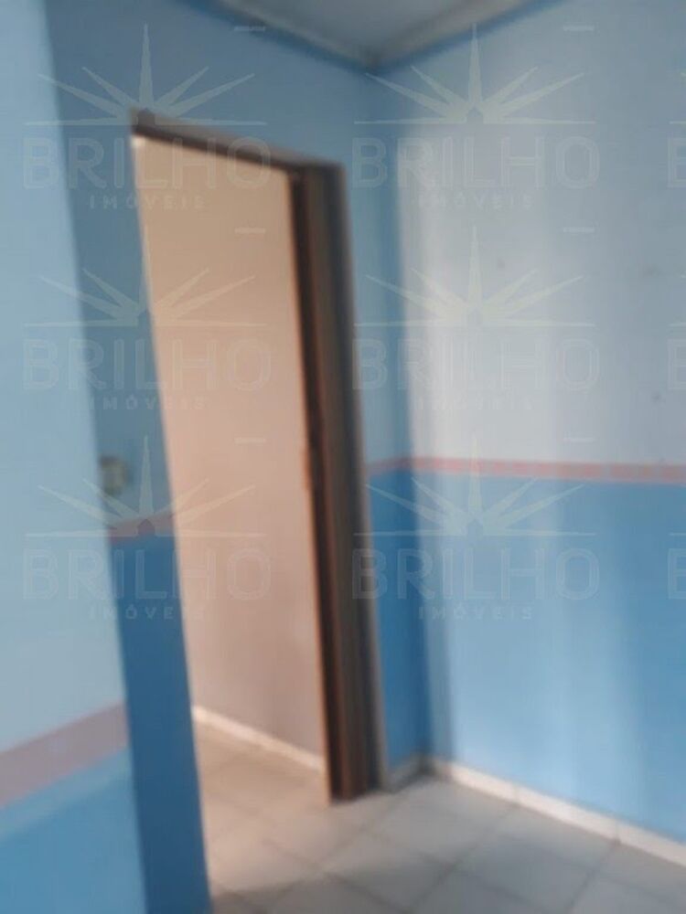 Casa para alugar com 2 quartos, 125m² - Foto 1