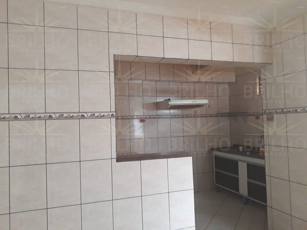 Casa para alugar com 2 quartos, 125m² - Foto 32