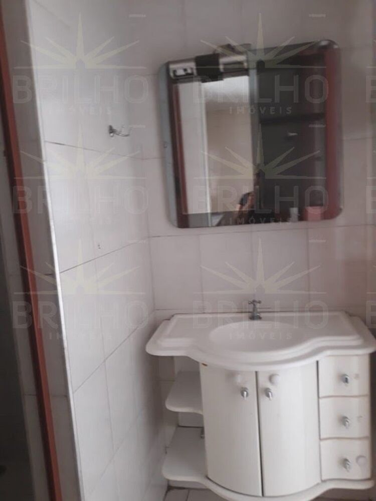 Casa para alugar com 2 quartos, 125m² - Foto 12