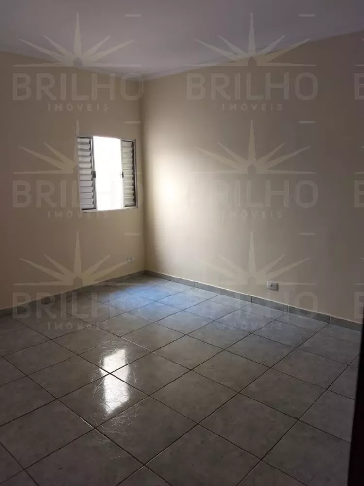 Casa para alugar com 2 quartos, 120m² - Foto 4