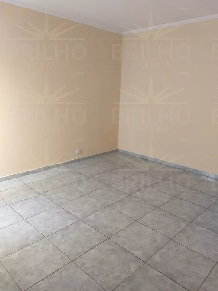 Casa para alugar com 2 quartos, 120m² - Foto 3