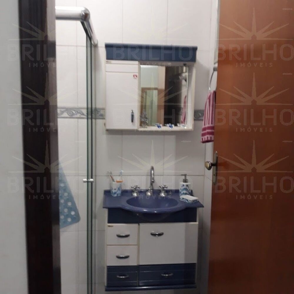 Casa à venda com 2 quartos, 211m² - Foto 3