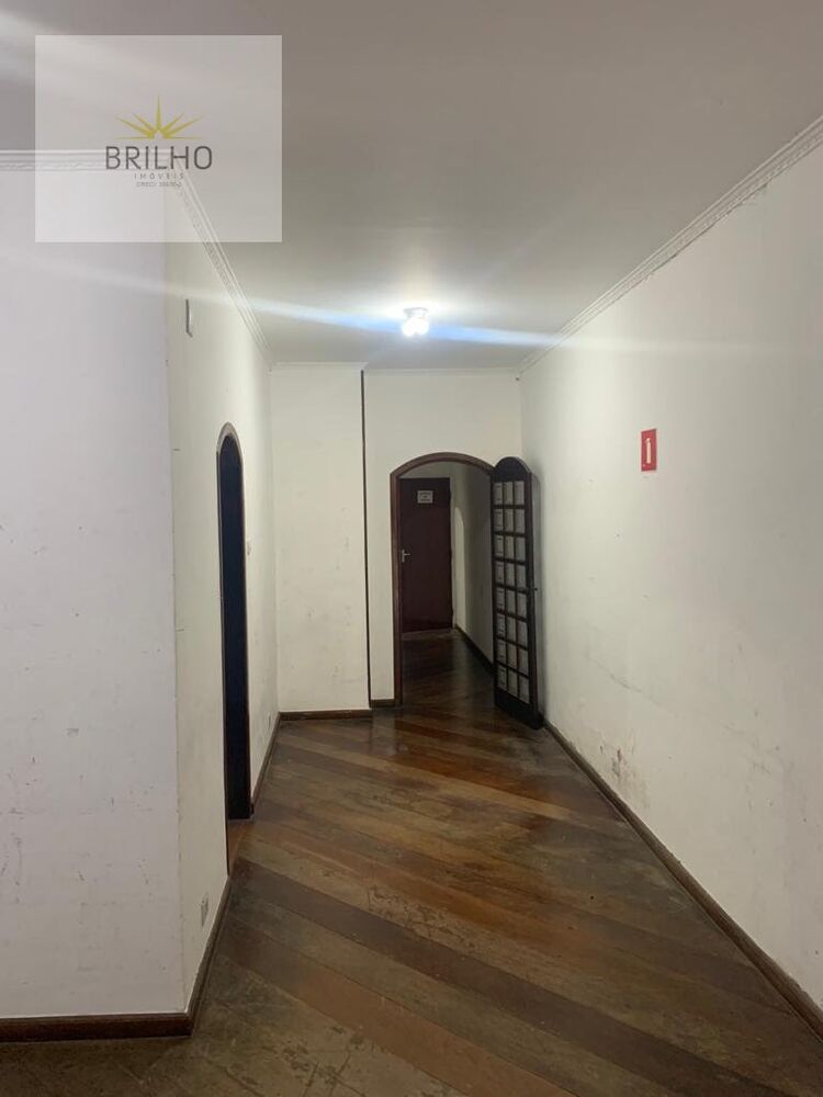 Prédio Inteiro para alugar com 8 quartos, 330m² - Foto 3