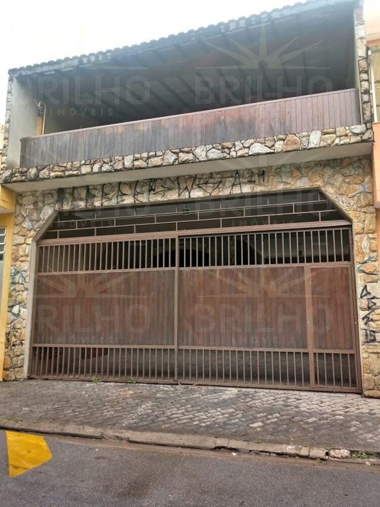 Sobrado para alugar com 3 quartos, 300m² - Foto 1