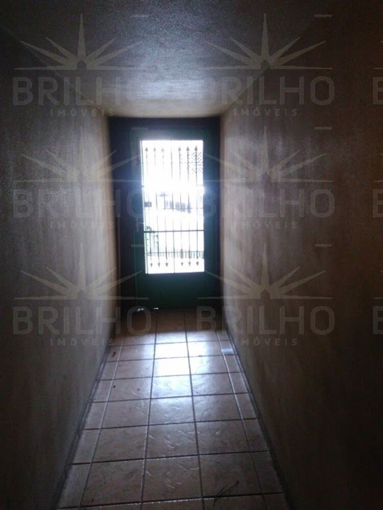 Casa para alugar com 3 quartos, 150m² - Foto 2