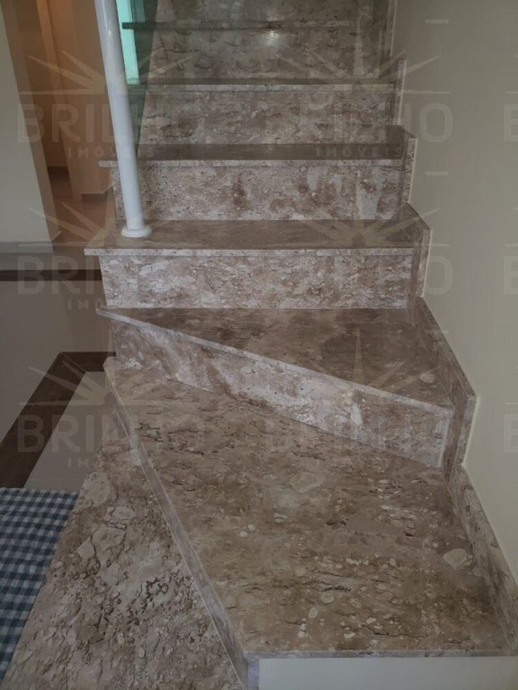 Sobrado, 3 quartos, 250 m² - Foto 2