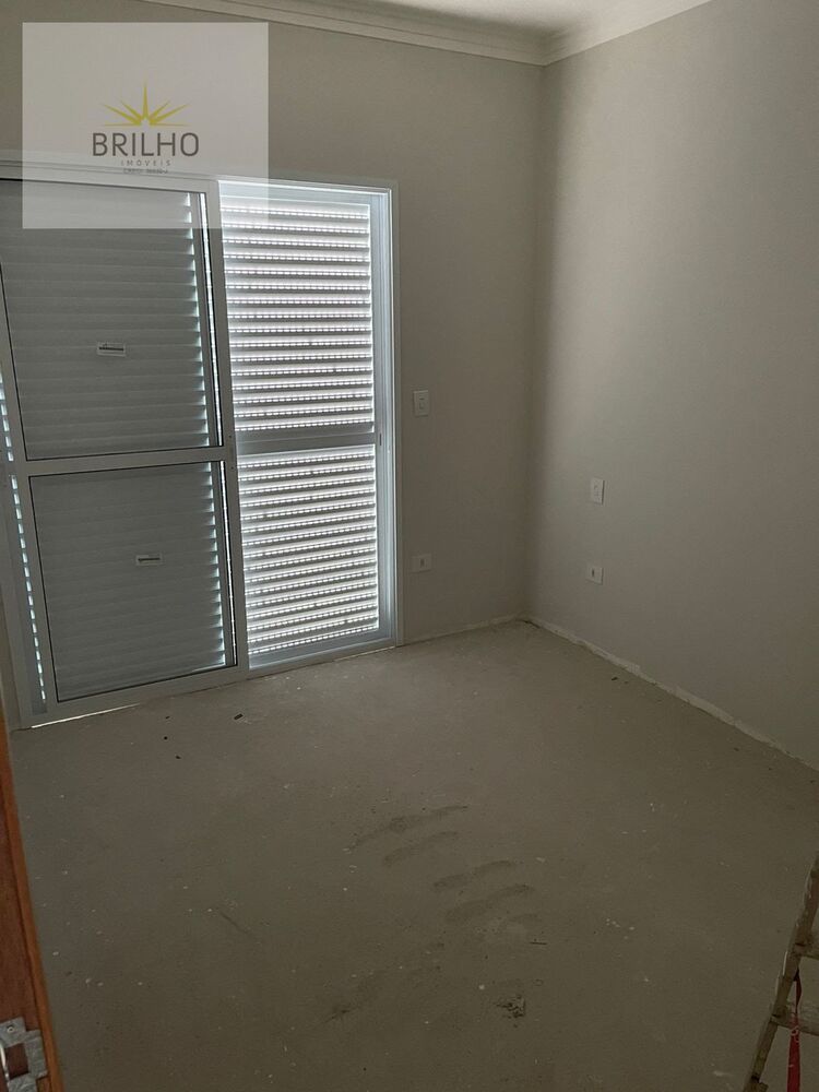 Sobrado à venda com 3 quartos, 200m² - Foto 1