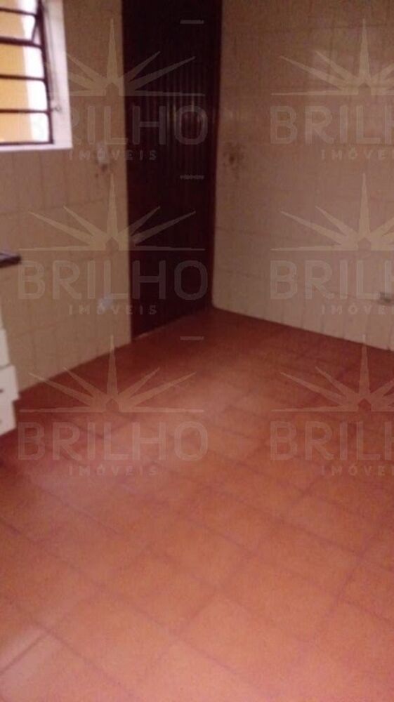 Casa para alugar com 3 quartos, 125m² - Foto 7