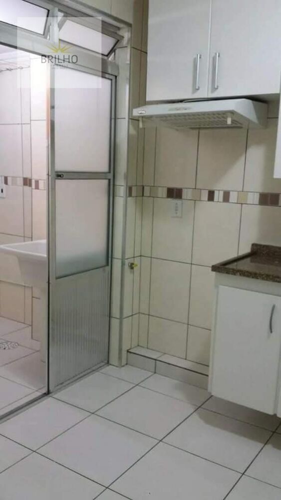 Apartamento à venda e aluguel com 2 quartos, 50m² - Foto 9