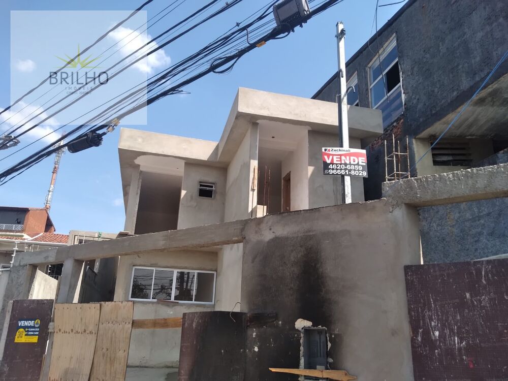 Sobrado à venda com 3 quartos, 230m² - Foto 1