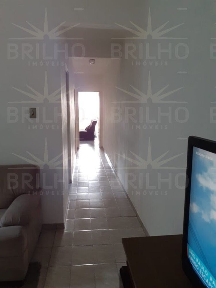 Sobrado à venda com 2 quartos, 250m² - Foto 4