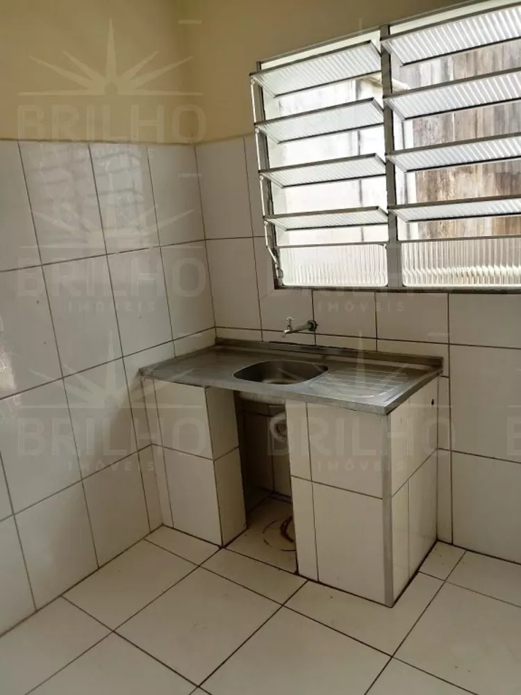 Casa para alugar com 1 quarto, 50m² - Foto 3