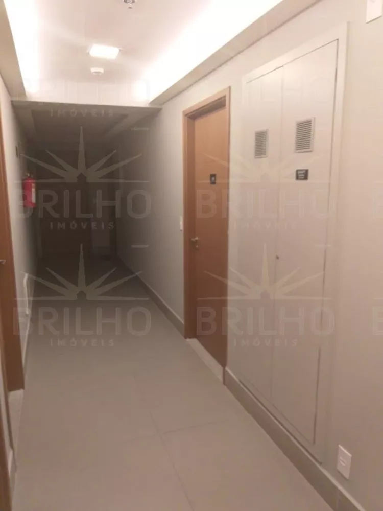 Apartamento à venda com 1 quarto, 32m² - Foto 1