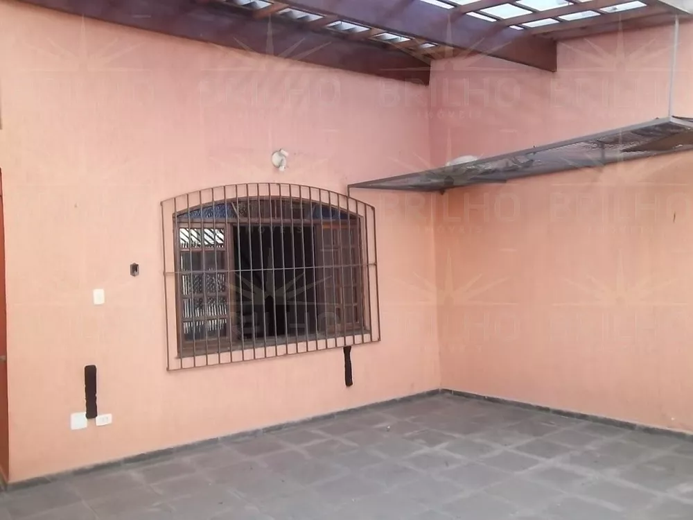 Sobrado à venda e aluguel com 3 quartos, 250m² - Foto 1