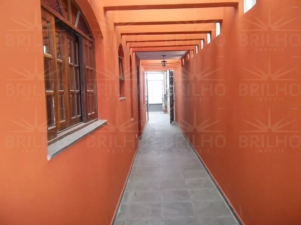 Sobrado à venda e aluguel com 3 quartos, 250m² - Foto 5