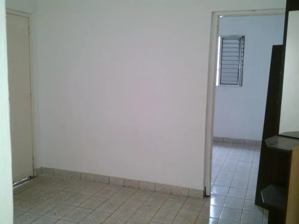 Casa para alugar com 1 quarto, 125m² - Foto 4