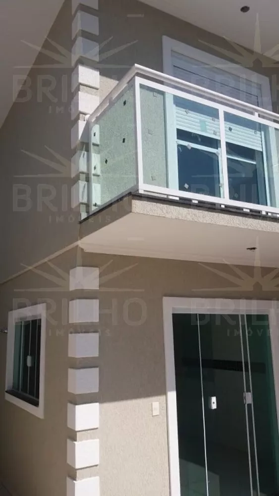 Sobrado à venda com 4 quartos, 150m² - Foto 1