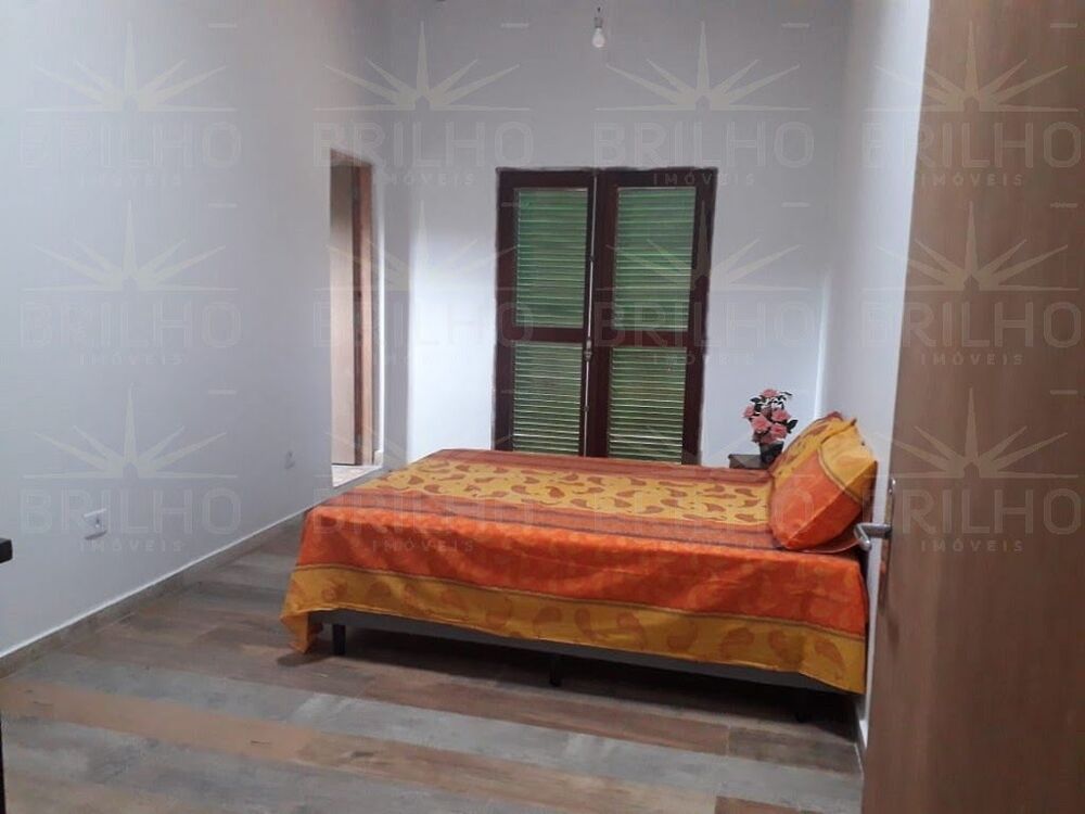 Sobrado, 4 quartos, 1995 m² - Foto 1