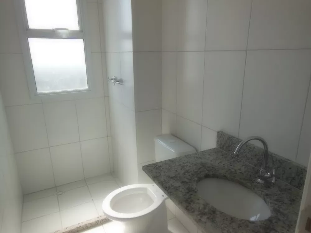 Apartamento à venda com 3 quartos, 70m² - Foto 4