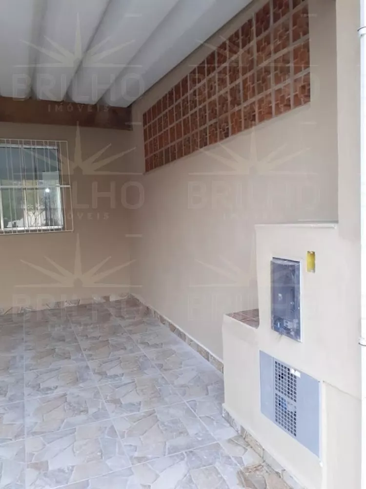 Casa para alugar com 2 quartos, 100m² - Foto 3