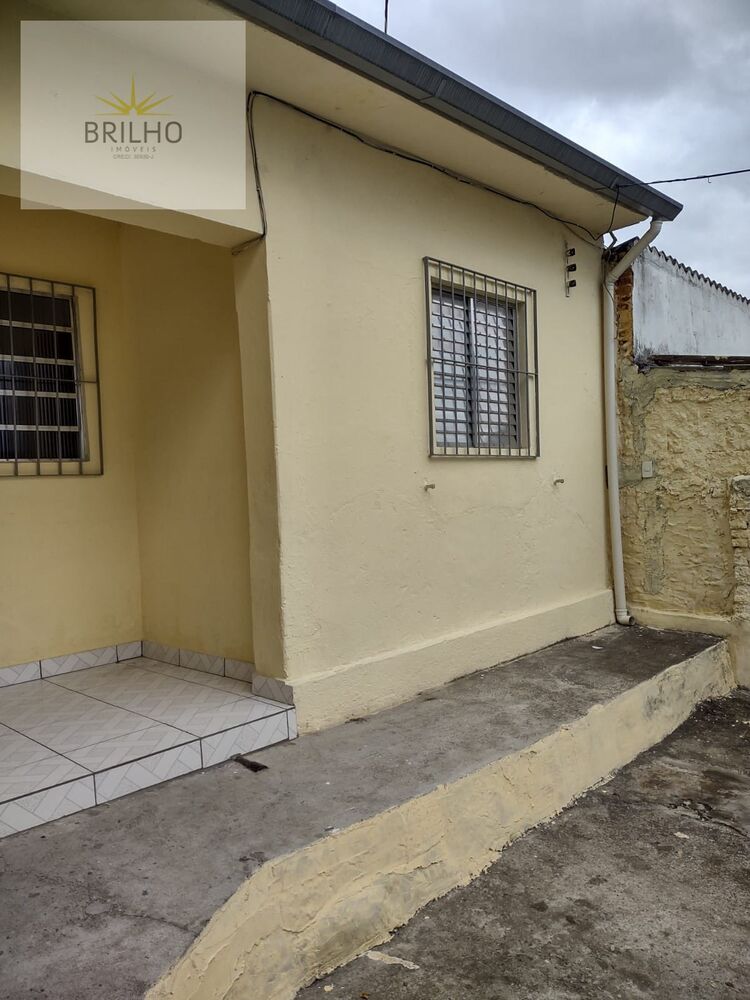 Casa para alugar com 2 quartos, 125m² - Foto 4