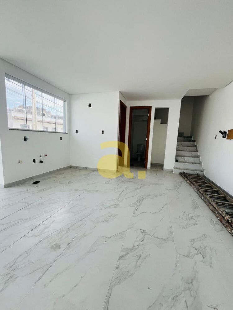 Sobrado à venda e aluguel com 3 quartos, 98m² - Foto 2