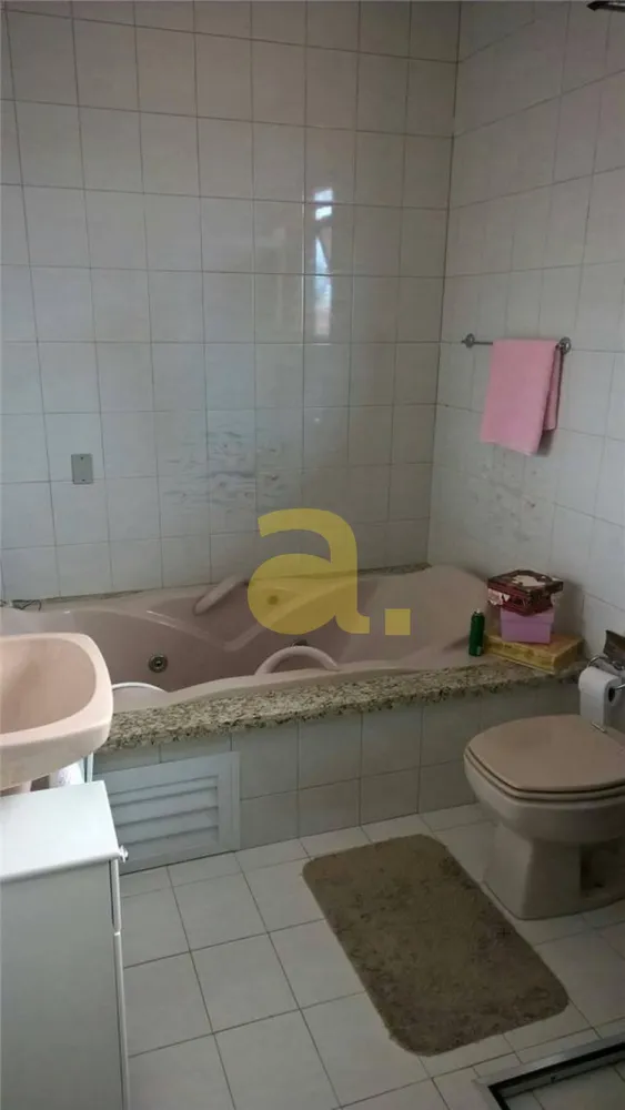 Casa, 4 quartos, 261 m² - Foto 11