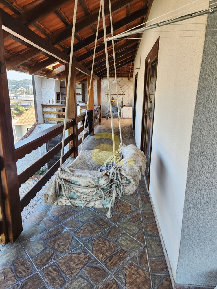 Casa à venda com 3 quartos, 177m² - Foto 4