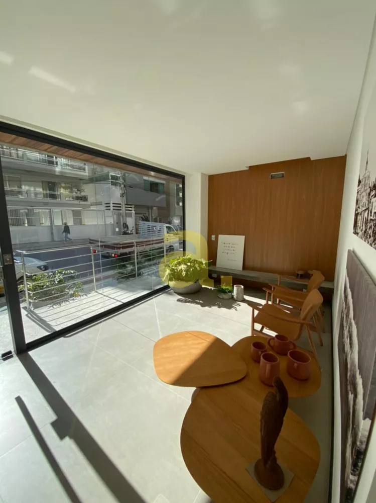 Apartamento à venda com 4 quartos, 135m² - Foto 3