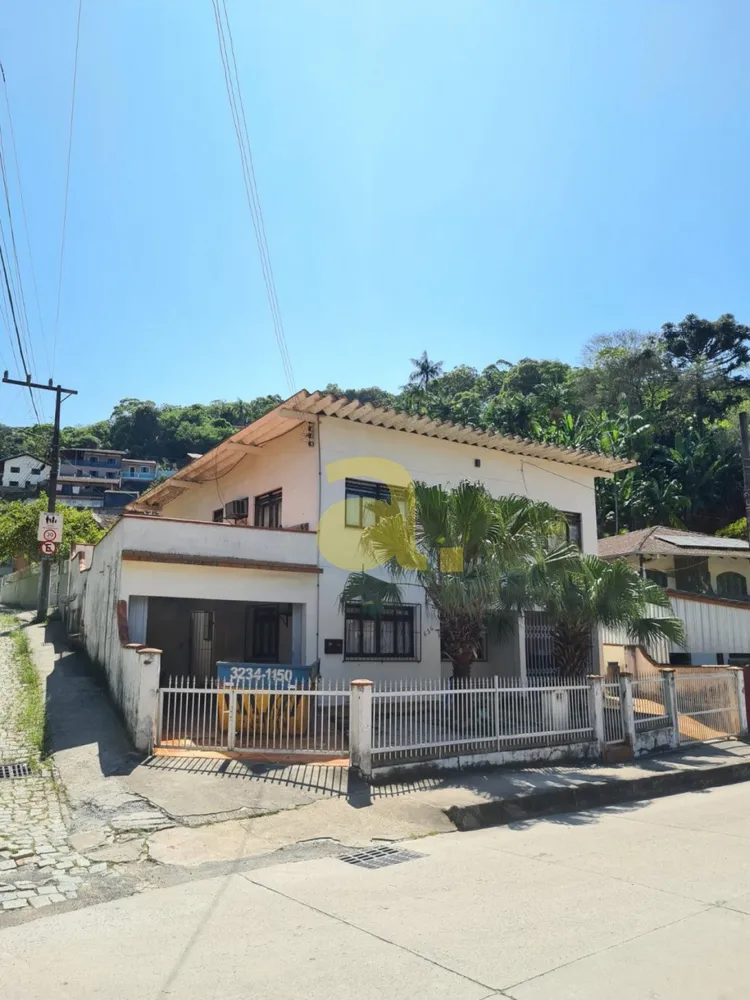 Casa, 6 quartos, 306 m² - Foto 1