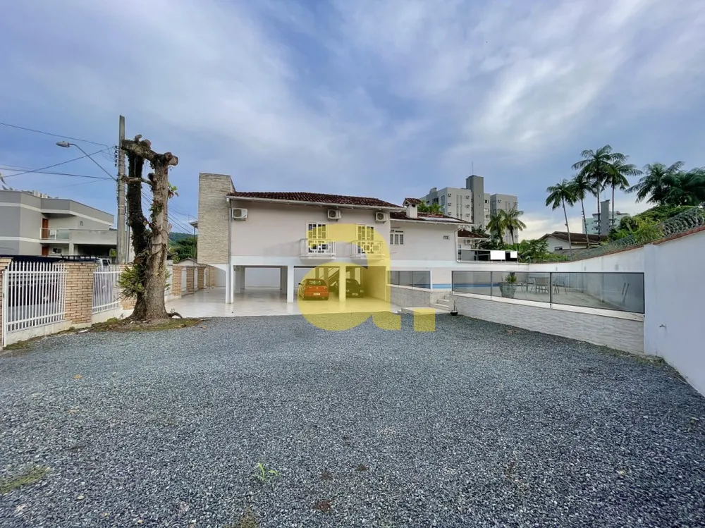 Casa, 3 quartos, 365 m² - Foto 1