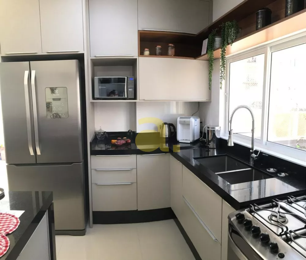 Apartamento à venda com 3 quartos, 260m² - Foto 5