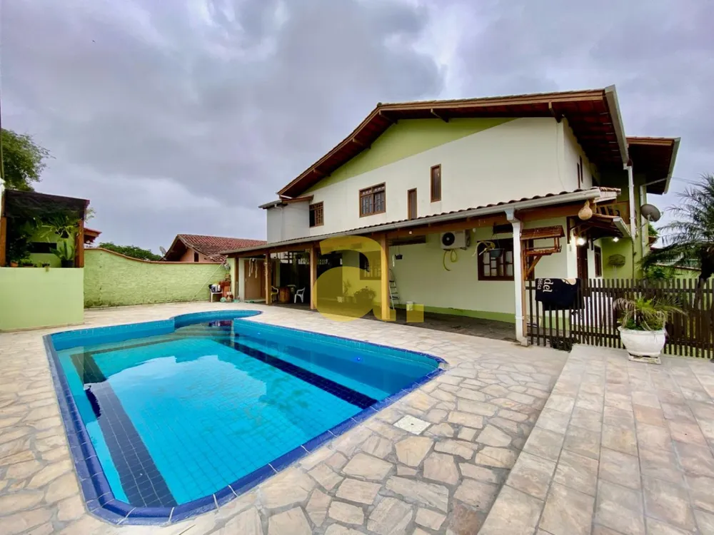 Casa, 3 quartos, 121 m² - Foto 1